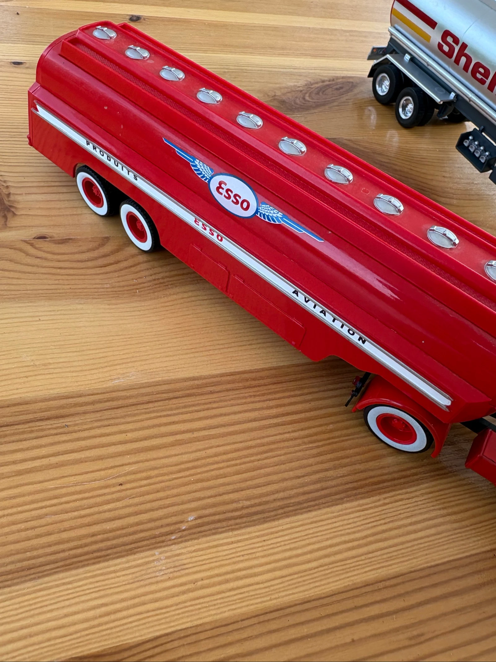 Lot of 2 collectible trucks – photo 10